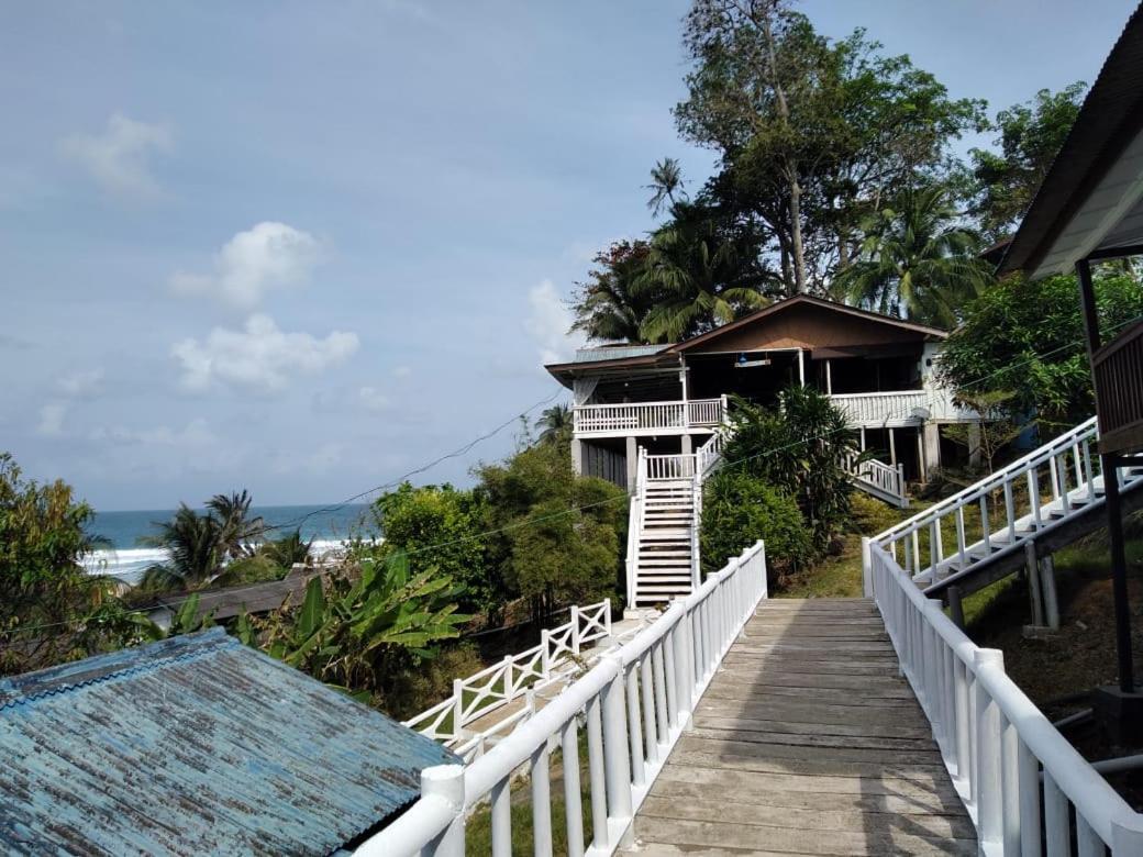 Long Beach Garden Kampung Kuala Besut Exterior foto