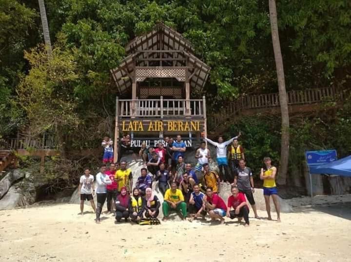 Long Beach Garden Kampung Kuala Besut Exterior foto